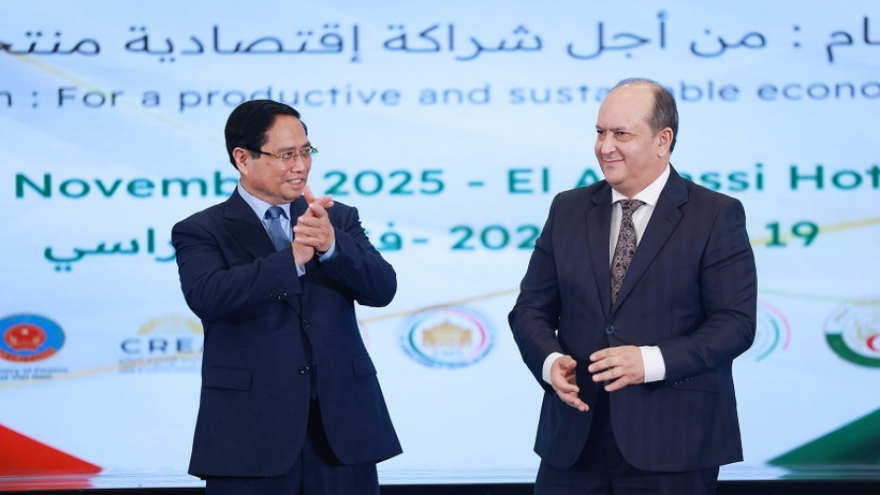 Forum seeks productive, sustainable economic partnership between Vietnam, Algeria